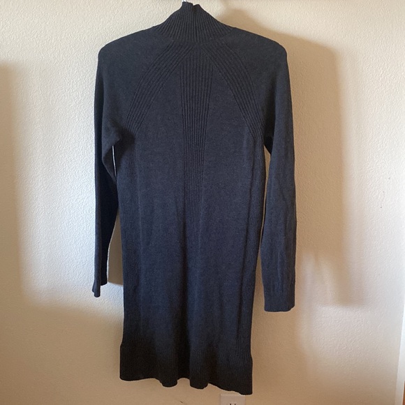 Lululemon Size 6 Keep it Cozy Sweater Dress Graphite Grey - Picture 4 of 8
